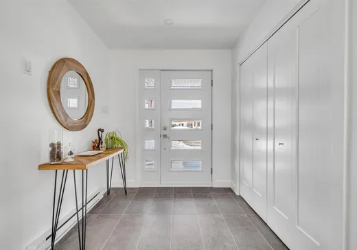 Maison à vendre - 12 Ch. des Arbrisseaux, Lac-Beauport, G3B 2N7