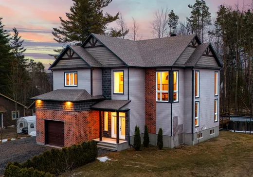 Maison à étages à vendre - 9655 Rue Sorel, Rock Forest-Saint-Élie-Deauville, J1N1A3