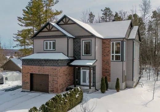 Maison à vendre - 9655 Rue Sorel, Rock Forest-Saint-Élie-Deauville, J1N 1A3