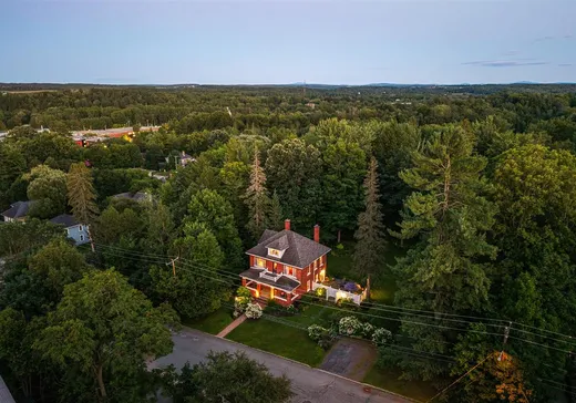 Maison à étages à vendre - 27 Rue Clough, Sherbrooke, J1N1W1