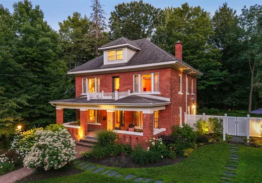 Maison à vendre - 27 Rue Clough, Sherbrooke, J1N 1W1