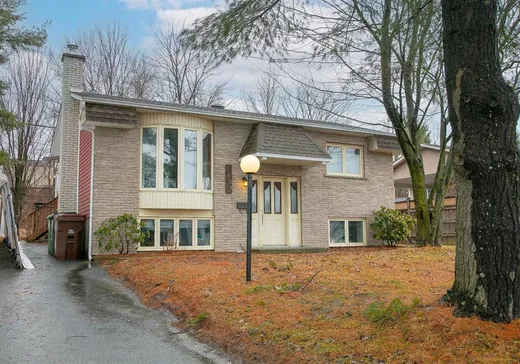 Split-level for sale - 1437 Boul. Mi-Vallon, Sherbrooke, J1N1V7