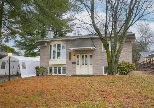 House for sale - 1437 Boul. Mi-Vallon, Sherbrooke, J1N 1V7