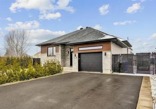 Bungalow for sale - 716 Rue du Quatrain, Salaberry-de-Valleyfield, J6S0N5