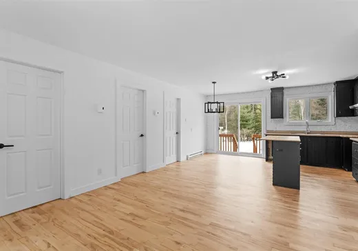 Maison à vendre - 200 Av. des Trembles, Chertsey, J0K 3K0