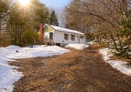 1 1/2 Storey for sale - 1647 Ch. de la Baie-du-Lac, Saint-Sauveur, J0R1R1