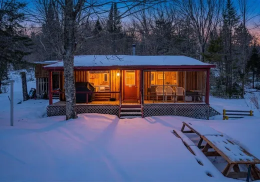 Maison à vendre - 230 Rue Carpentier, Notre-Dame-de-Montauban, G0X 1W0