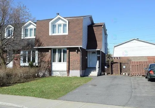 Maison à vendre - 7615 Av. Trahan, Brossard, J4W 3C5