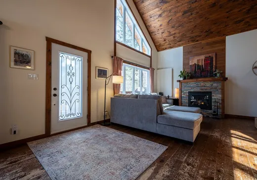 Maison à vendre - 8 Rue du Sentier-du-Chevreuil, Sainte-Marguerite-du-Lac-Masson, J0T 1L0