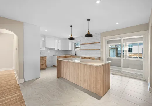 Maison à vendre - 361 Rue La Fontaine, Granby, J2G 1M3