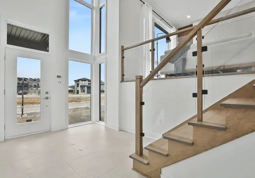 Maison à vendre - 376 Rue du Pinot, Sainte-Marthe-sur-le-Lac, J0N 1P0