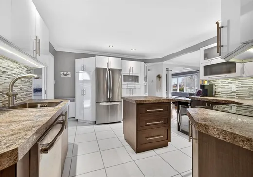 Maison à vendre - 2 Rue Ste-Victoire, Victoriaville, G6P 2M8