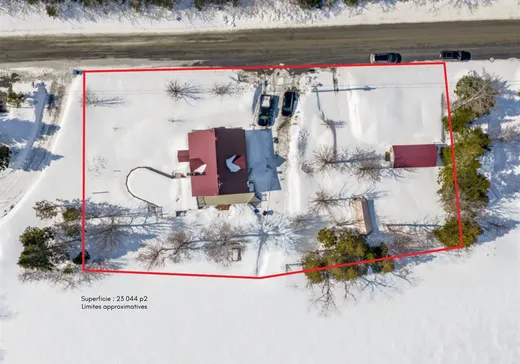 Maison à vendre - 1418 Ch. du Lac-Lavoie, Témiscouata-sur-le-Lac, G0L 1X0