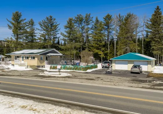 Maison à vendre - 306 Rue St-Joseph N., Témiscouata-sur-le-Lac, G0L 2B0
