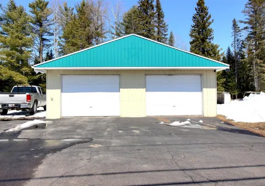 Maison à vendre - 306 Rue St-Joseph N., Témiscouata-sur-le-Lac, G0L 2B0