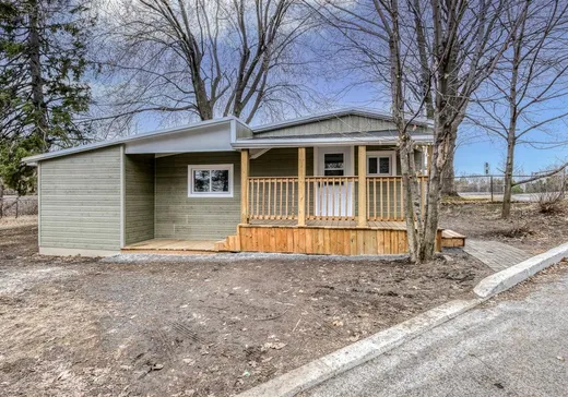 Bungalow for sale - 31 Rue Bélanger, Sainte-Thérèse, J7E3S9