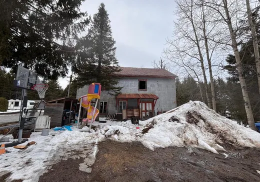 House for sale - 180 Rue Deschênes O., Saint-Épiphane, G0L 2X0