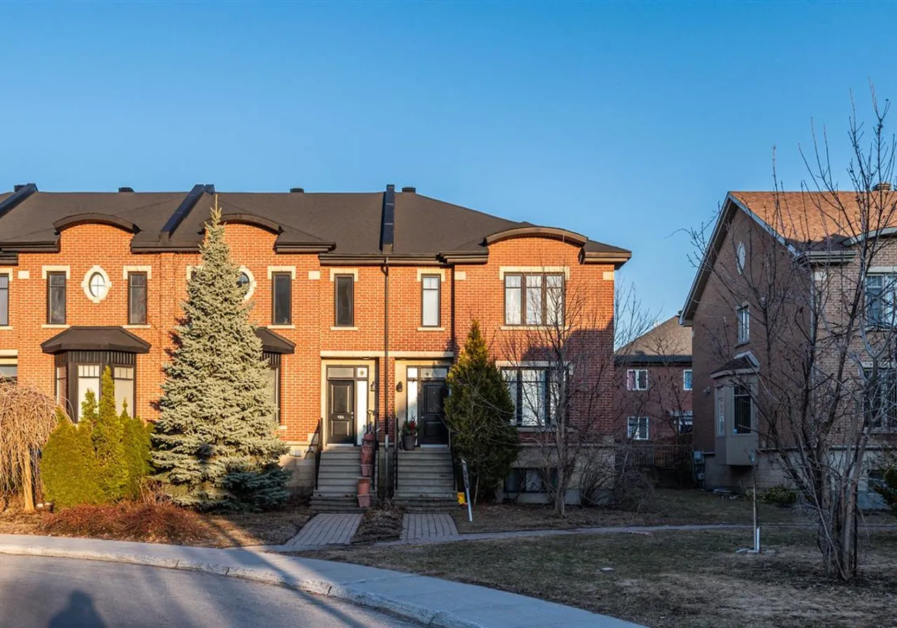 910 Rue Jules-Poitras — photo 2