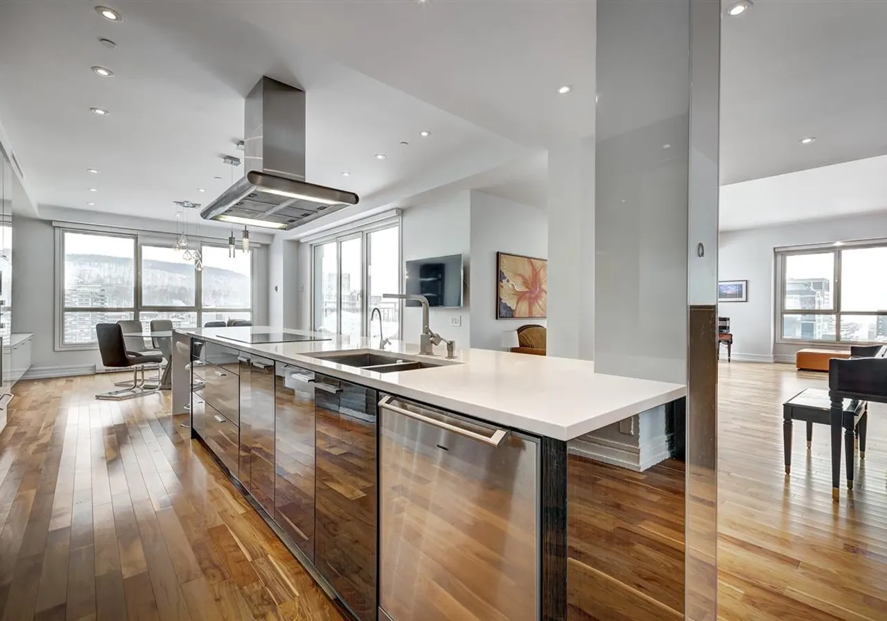 1200 Boul. De Maisonneuve O., App. PH-D — photo 1