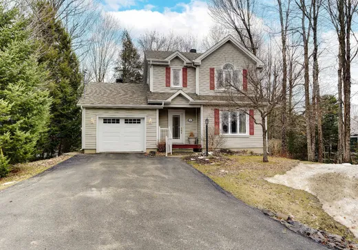 Two or more stories for sale - 500 Av. des Dômes, Magog, J1X7S4