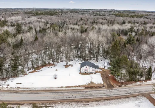 Maison à vendre - 4010 Rg St-André S.-O., Saint-Cuthbert, J0K 2C0