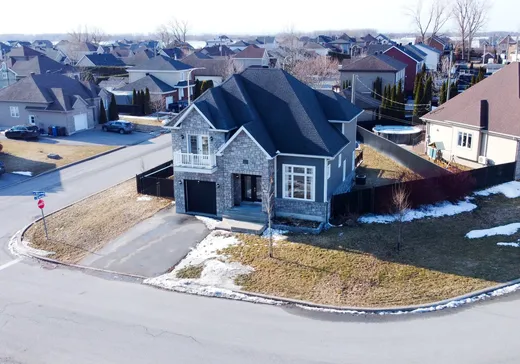 Maison à étages à vendre - 539 Rue de la Brise, Salaberry-de-Valleyfield, J6S6N2