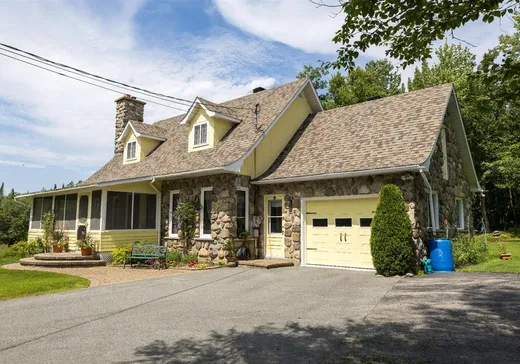 Maison à vendre - 170 7e Rang, St-Francois-Xavier-de-Brompton, J0B 2V0