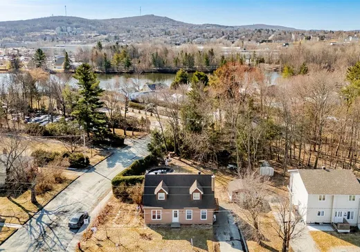 1 1/2 Storey for sale - 2374 Rue Hertel, Sherbrooke, J1J2J2