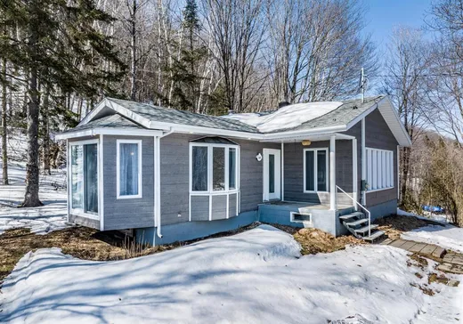 Bungalow à vendre - 3145 Ch. des Cascades, Saint-Damien, J0K2E0