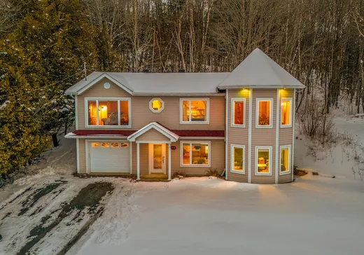 House for sale - 170 Rue du Val-Joli, Ste-Catherine-De-Hatley, J0B 1W0