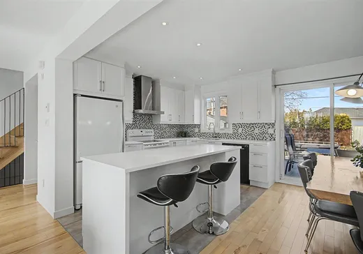 Maison à vendre - 2480 Boul. René-Gaultier, Varennes, J3X 1B5