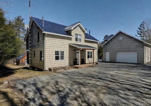 Two or more stories for sale - 5 Ch. Tuer, Lac-Brome, J0E2T0