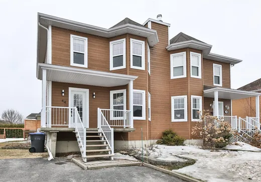 Two or more stories for sale - 44 Rue des Mûriers, Breakeyville, G6Z7X4