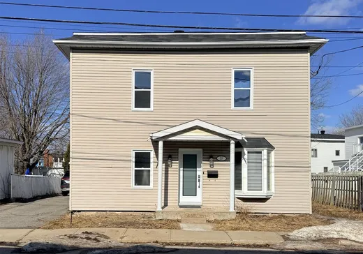 Maison à étages à vendre - 28 Rue Nicolas-Rivard, Cap-De-La-Madeleine, G8T6P3