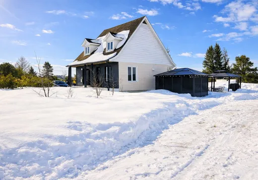 House for sale - 113 Rue Vachon, Senneterre, J0Y 2M0