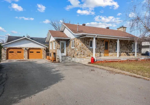 Maison à vendre - 24 3e Avenue, Beauharnois, J6N 0G2