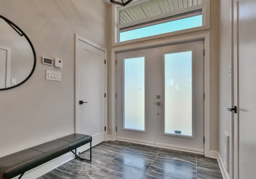 House for sale - 3176 Boul. des Pins, Sainte-Marthe-sur-le-Lac, J0N 1P0