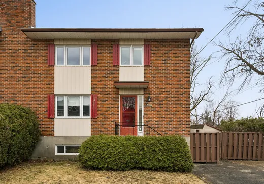 Maison à étages à vendre - 4756 Boul. Lalande, Montréal (Pierrefonds-Roxborro), H8Y1V2