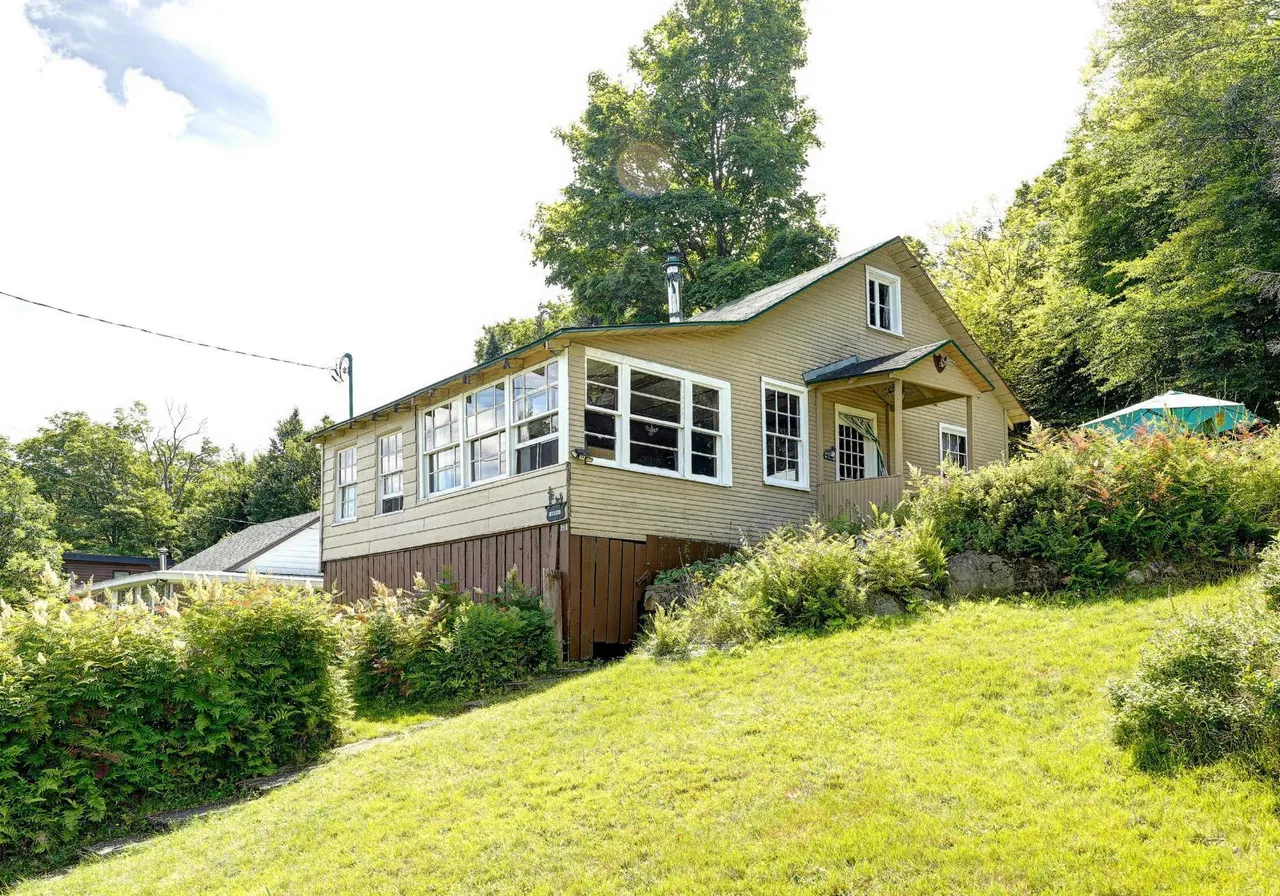 361 Ch. St-Jean — photo 1