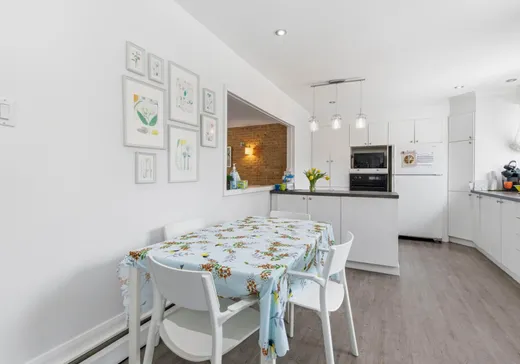 Maison à vendre - 10205 Boul. des Mille-Îles, Laval (Duvernay), H7A 4C2