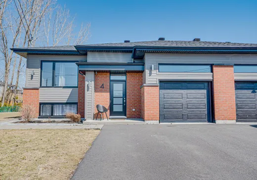 Two or more stories for sale - 4 Rue Charles-Larocque, St-Louis-De-Gonzague, J0S1T0