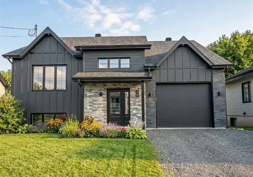 Bungalow for sale - 76 Rue de la Seigneurie, Montmagny, G5V0A6