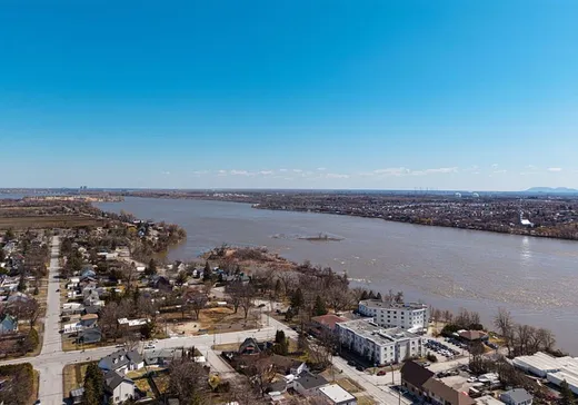 House for sale - 8415 Rue Charlemagne, Laval (Saint-François), H7A 1H6