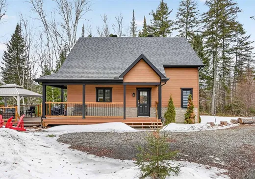 Maison à étages à vendre - 4857 Route 155, Trois-Rives, G0X2C0