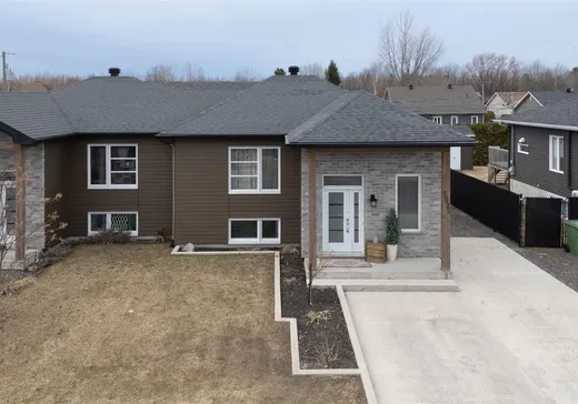 Bungalow for sale - 5095 Rue Descartes, Drummondville, J2A0L1