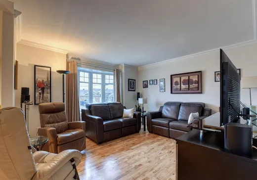 Maison à vendre - 272 Rue Cartier, Terrebonne, J6W 5X7