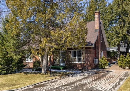 Two or more stories for sale - 2159 Rue des Merisiers, Sherbrooke, J1G4E8