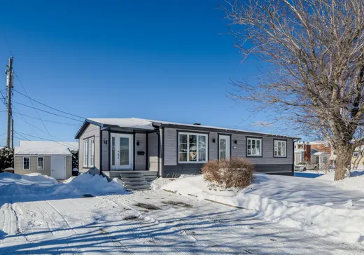 House for sale - 100 Rue Rioux, Matane, G4W 3T9