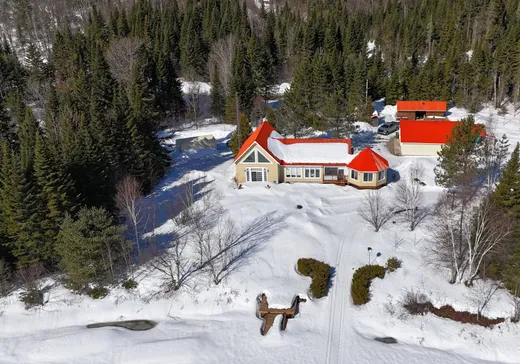 House for sale - 60 Ch. Baie-William O., Lac-Edouard, G0X 3N0