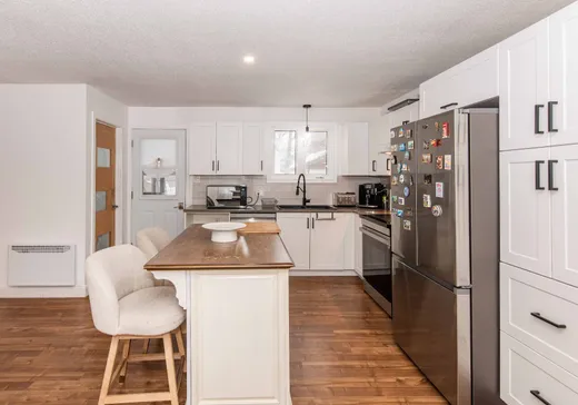 House for sale - 110 Rue Paradis, Val-d'Or, J9P 4H1